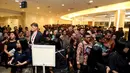 Antrean panjang para peserta yang ingin mengikuti acara 4th Congress of Indonesian Diaspora di Kota Kasablanka, Jakarta, Sabtu (1/7). Acara kongres tersebut juga dihadiri oleh Presiden Amerika ke 44 Barack Obama. (Liputan6.com/Johan Tallo)