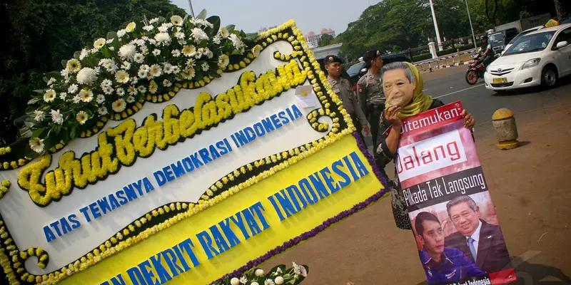SBY Dikirimi Karangan Bunga Duka Cita