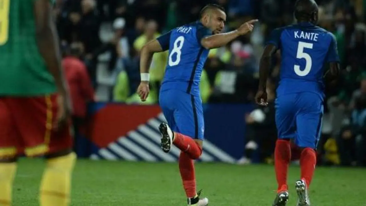 Striker Timnas Prancis Dimitri Payet