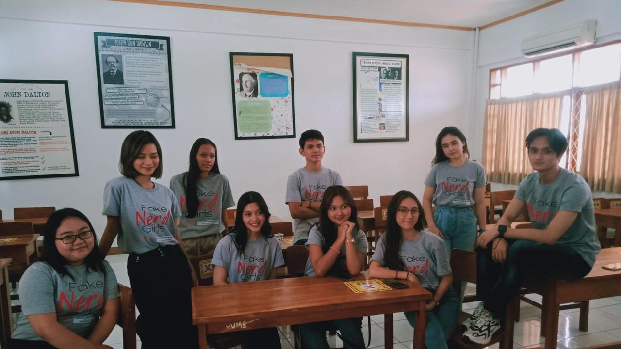 Meet & Greet Cast Film  Webseries  Fake Nerd Girl berlangsung di Lab School, Kebayoran Baru, Jakarta Selatan