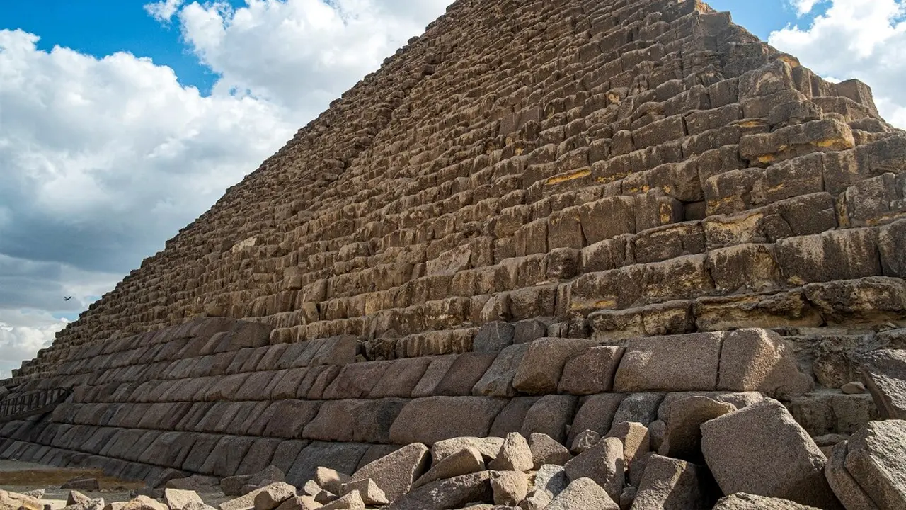 Proyek Restorasi Piramida Menkaure di Giza Mesir Dihentikan Usai Dikritik Absurd