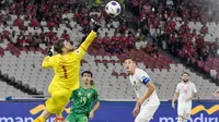 Seperti diketahui, kiper FC Dallas tersebut melakukan debutnya bersama Timnas Indonesia saat bertandang ke Arab Saudi pada putaran ketiga Kualifikasi Piala Dunia 2026, 6 September 2024. (AFP/Bay Ismoyo)