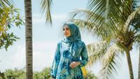 7 Model Gamis yang Tetap “Rapi & Adem” untuk Komuter Motor Setiap Hari
