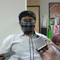 Komisioner KPU Kota Tangerang Selatan Muhamad Mujahid Zein Saat Bertugas. (Foto: Pramita Tristiawati/Liputan6.com)