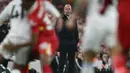 Di babak kedua, tim asuhan pelatih Arne Slot berhasil menekan pertahanan Aston Villa. (Paul ELLIS/AFP)