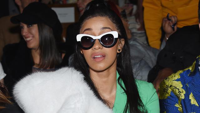 Berkelahi Dengan Nicki Minaj Dahi Cardi B Benjol Showbiz