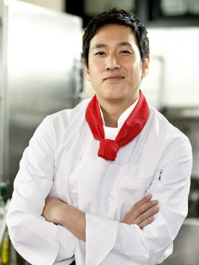 [Bintang] 6 Chef K-Drama yang Bikin Kaum Hawa Jadi Meleleh