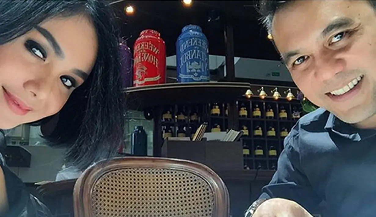 Sambil tertawa, kakak kandung Krisdayanti ini mengungkapkan bahwa selama ini tidak ada yang mereka tutupi. (Bintang.com/Instagram)