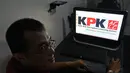 Bus berwarna hitam itu dilengkapi dengan berbagai fitur untuk pembelajaran anti korupsi, Jakarta, (14/10/14). (Liputan6.com/Miftahul Hayat) 