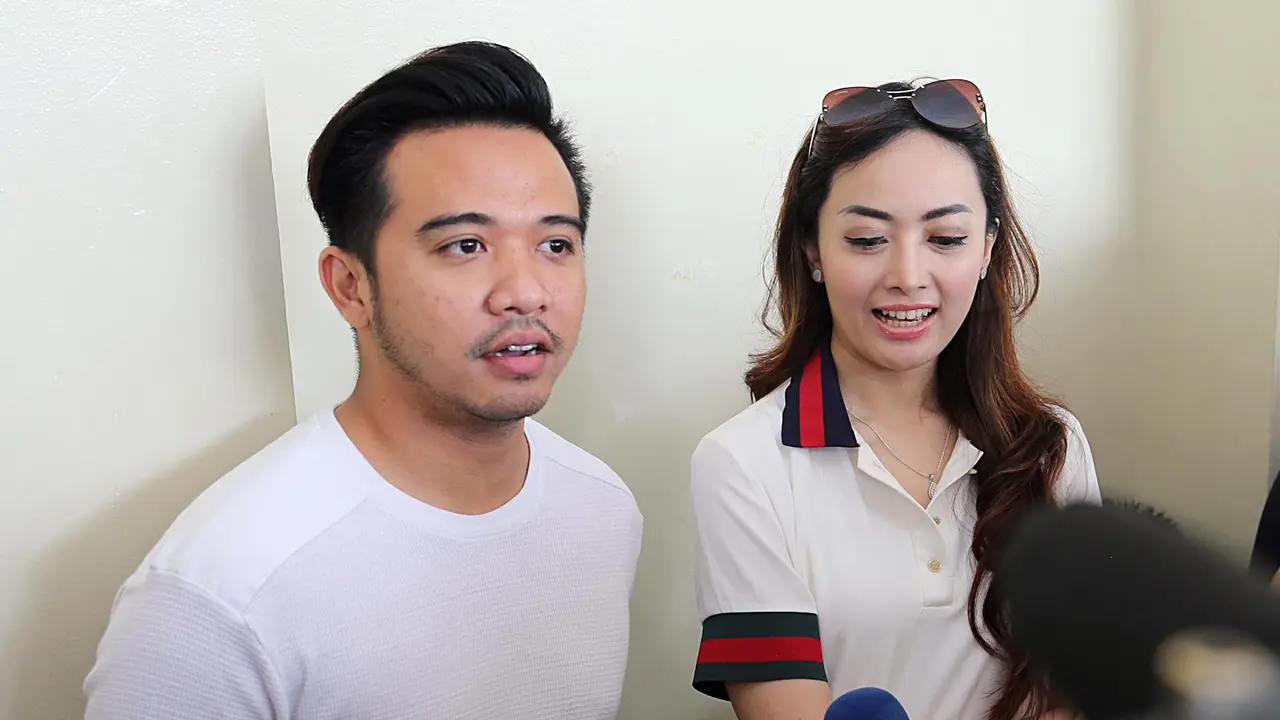 [Bintang] Roby Geisha dan Istri