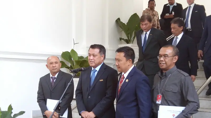 Delegasi FIFA Kohzo Tashima dan Menpora Imam Nahrawi (Liputan6)