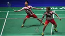 Ganda putra Indonesia, Kevin Sanjaya dan Marcus Gideon saat semifinal All England di Birmingham, Sabtu (18/3/2018). Keduanya tahun ini akan berjuang untuk mempertahankan gelar juara All England. (AFP/Paul Ellis)