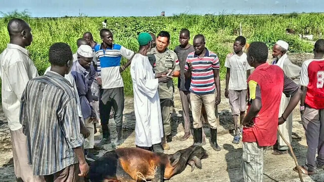 Anggota Polri berkurban untuk pengungsi di Sudan Selatan.