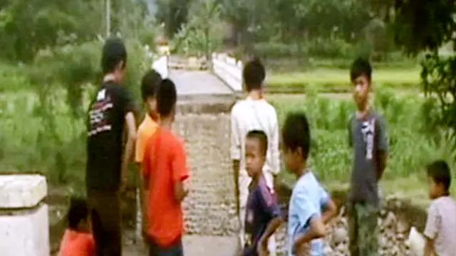 Jembatan Runtuh dan Patah Jadi 3
