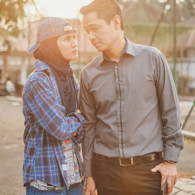 6 Potret Dude Harlino dan Alyssa di Lokasi Syuting Samudra Cinta, Selalu Kompak
