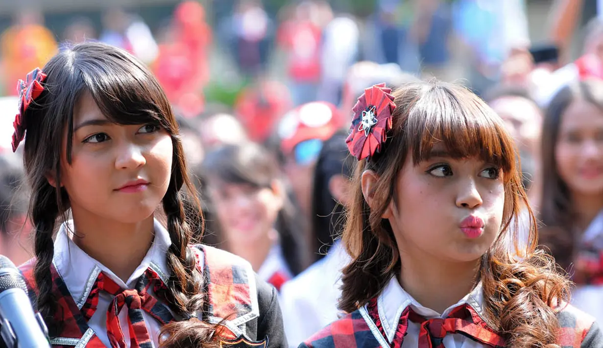 Idol group itu membuat klip lagu Hari Merdeka yang akan diunggah di official YouTube JKT48, Minggu (17/8/14). (Liputan6.com/Faisal R Syam)