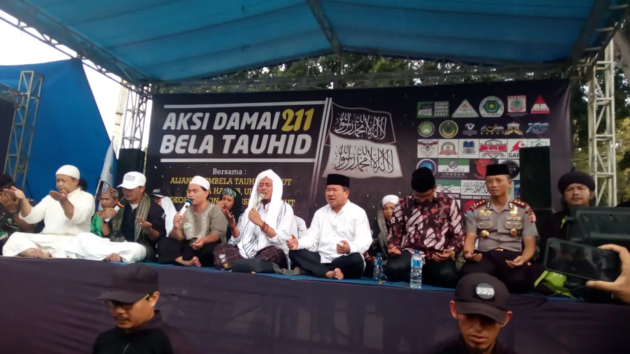 Istigotsah aksi bela tauhid 211 di Garut