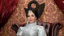 Aktris seksi, Roro Fitria mengaku menghabiskan Rp 6 miliar untuk penggarapan video klip terbarunya 'Culik Aku' di kawasan Petukangan Utara, Jakarta, Kamis (7/5/2015).  (Liputan6.com/Faisal R Syam)