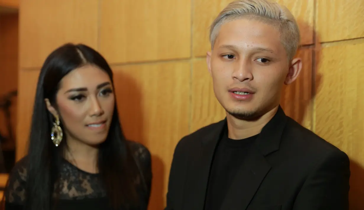 Mantan kekasih Tyas Mirasih itu mengaku bahwa yang bersamanya itu adalah Picci Ramlan, keponakan dari artis Olla Ramlan. (Galih W. Satria/Bintang.com)