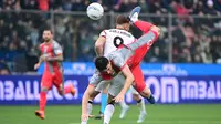 Ketika AC Milan Beralih dari Formasi 3-5-2 ke 4-3-3 untuk Bongkar Pertahanan Rendah Cremonese
