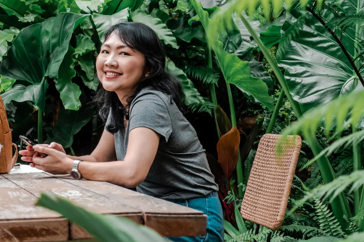 dewasa single mandiri tersenyum