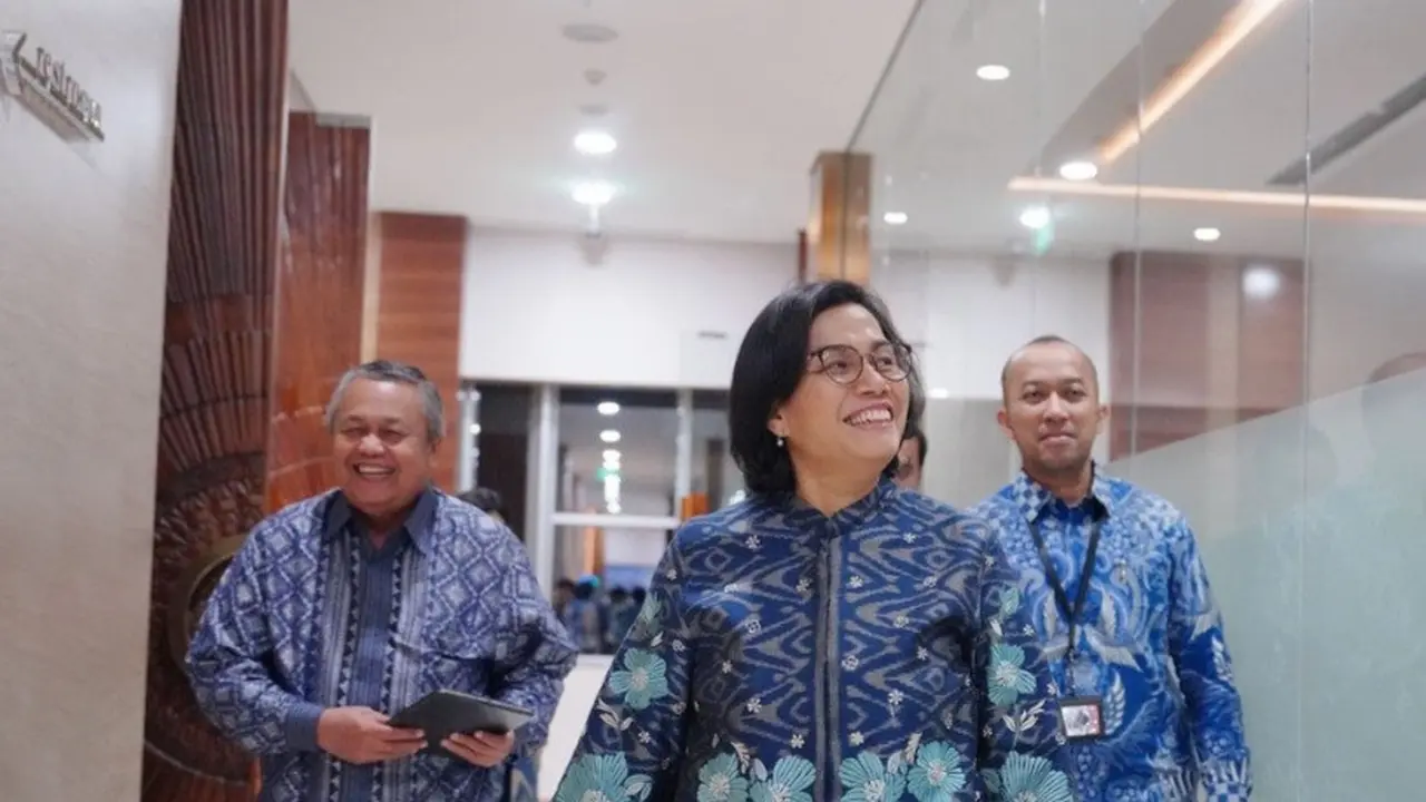 Menteri Keuangan Sri Mulyani Indrawati melakukan sosialisasi PP Nomor 36 Tahun 2023 tentang Devisa Hasil Ekspor dari Kegiatan Pengusahaan, Pengelolaan, dan/atau Pengolahan Sumber Daya Alam. (instagram pribadi Sri Mulyani @smindrawati)