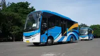 Bus Batik Solo Trans (BST) sedang melintasi Kota Solo.(Liputan6com/Fajar Abrori)