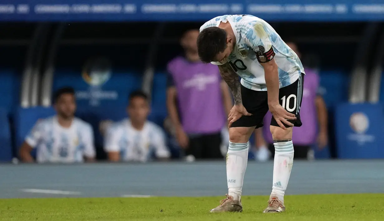 Gol yang diciptakan Messi tak mampu bawa Argentina merebut poin penuh atas Chile pada laga Grup A CONMEBOL Copa America yang digelar di Stadion Nilton Santos, Brazil. (Foto: AP/Ricardo Mazalan)