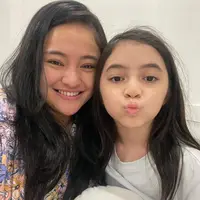 Marshanda dan Sienna. (Foto: instagram.com/marshanda99)