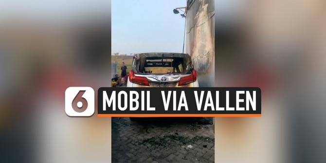 VIDEO: Detik-Detik Mobil Via Vallen Dibakar Orang Tak Dikenal