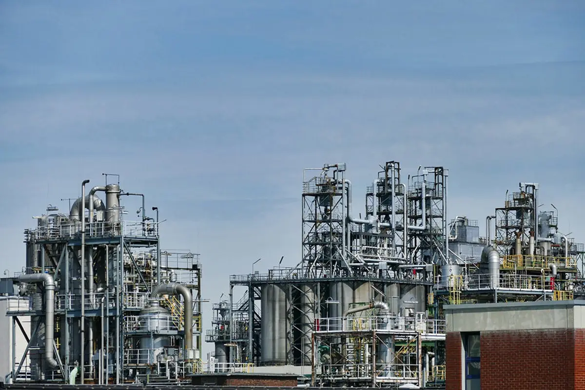 Ilustrasi fasilitas minyak Aramco Arab Saudi (Creative Commons / Pixabay)