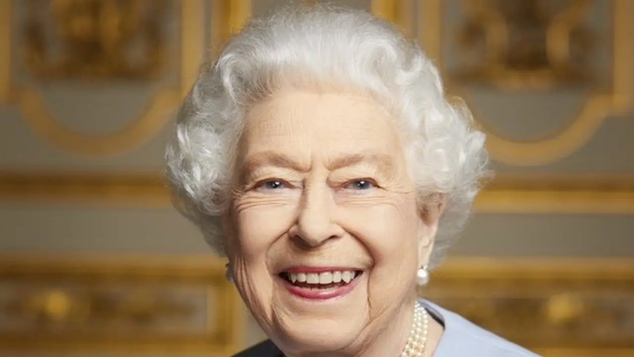 Ratu Elizabeth II