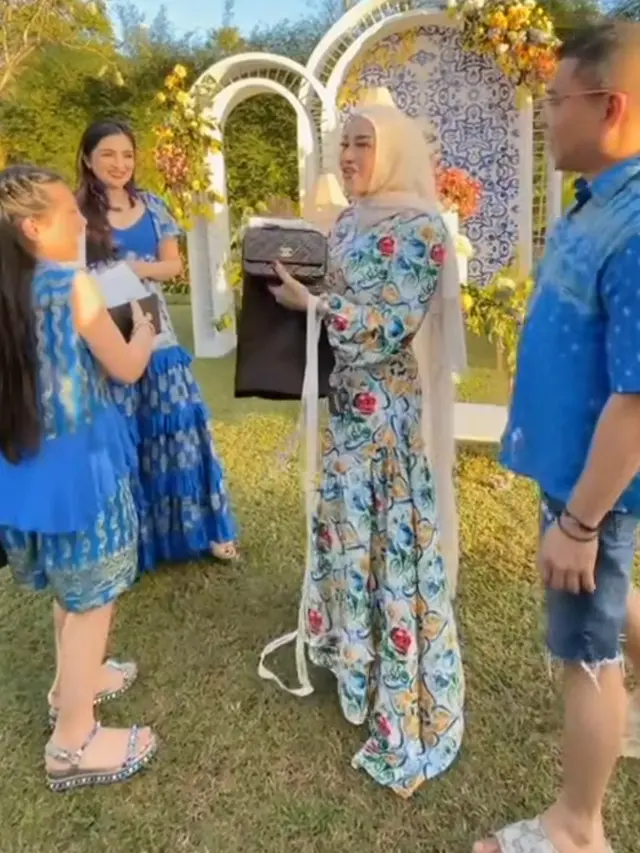 Aurel Hermansyah saat merayakan ulang tahun. [@cygahhafamily]