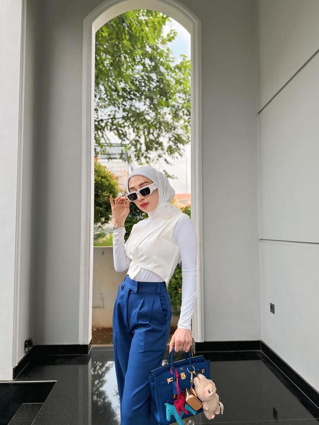 Reza Gladys. (Foto: Dok. Instagram @rezagladys)