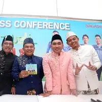 Grup band Wali memang terkenal dengan musik melayu yang simpel didengar. Band yang digawangi oleh  Apoy, Faank, Tomi, dan Ovie ini baru saja mengeluarkan album baru berjudul ‘Doain Ya Penonton’. (Andy Masela/Bintang.com)