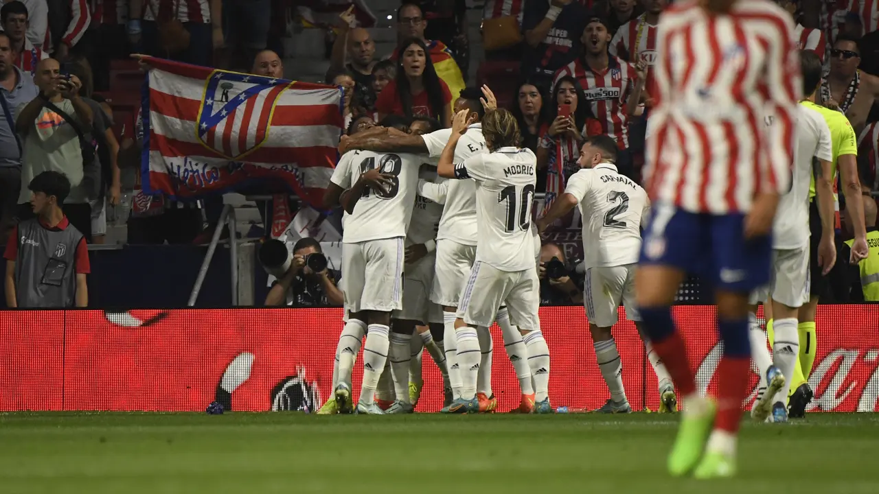 Selebrasi pemain Real Madrid saat melawan Atletico Madrid di La Liga 2022/2023
