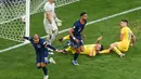 Dua gol Donyell Malen pada menit ke-83 dan 90+3 memperbesar keunggulan Belanda atas Rumania. (THOMAS KIENZLE/AFP)