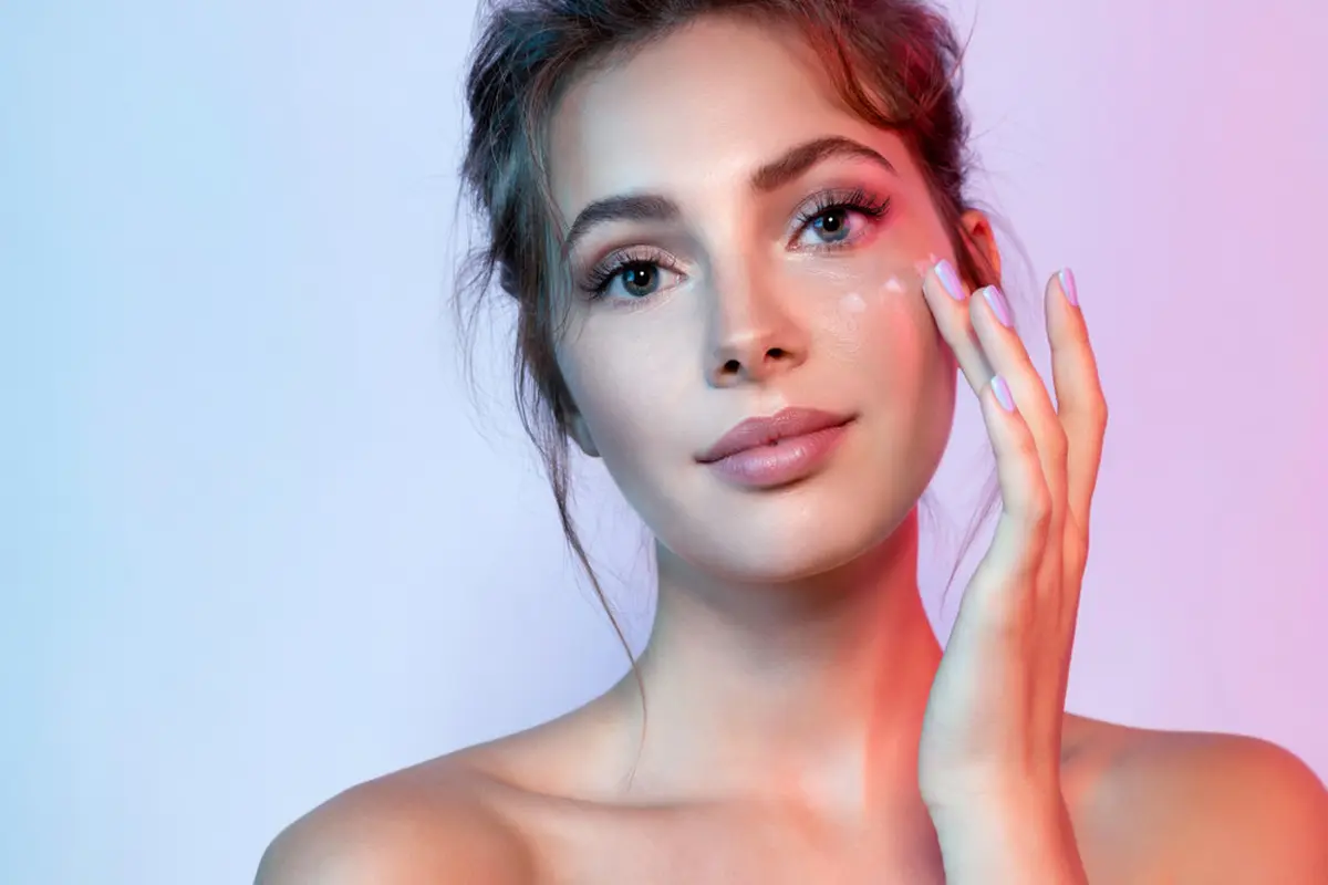 ilustrasi Cara mengatasi hiperpigmentasi pada kulit wajah/popcorner/shutterstock