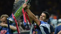 Luis Suarez : Bersama Messi dan Iniesta Segalanya Terasa Mudah