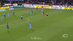 Pertemuan dua tim teratas Liga Belgia, Club Brugge dan Charleroi yang berakhir imbang 3-3 menyajikan deretan gol berkualitas. Aksi...