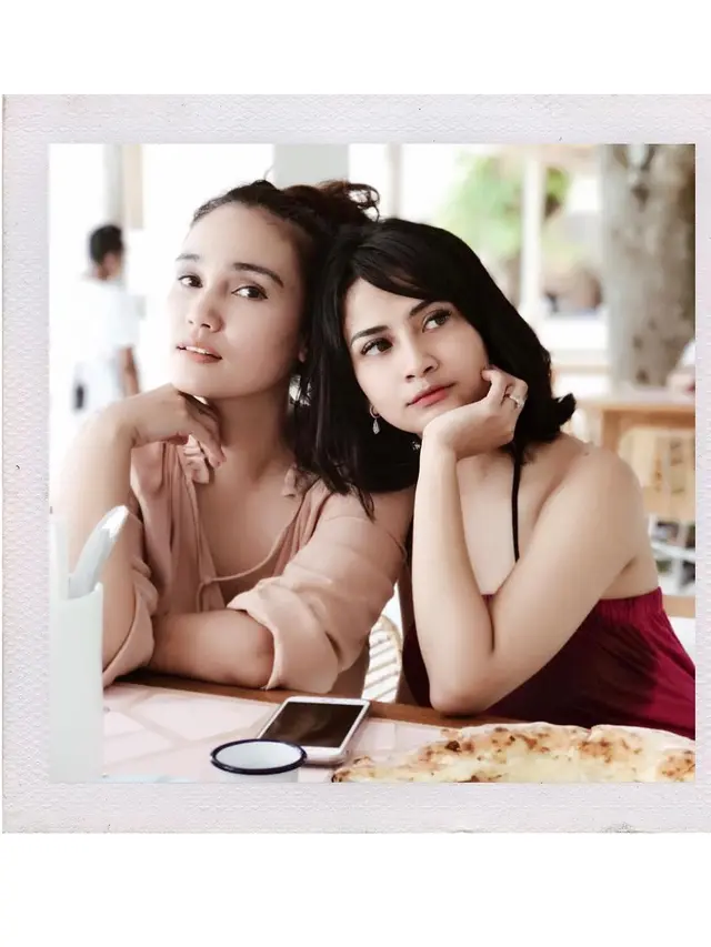 6 Potret Persahabatan Vanessa Angel dan Feby Febiola, Bak Saudara Kandung