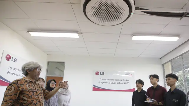 LG.