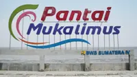 Pantai Muka Limus, Kelurahan Sawang, Kecamatan Kundur Barat, Tanjung Balai Karimun.