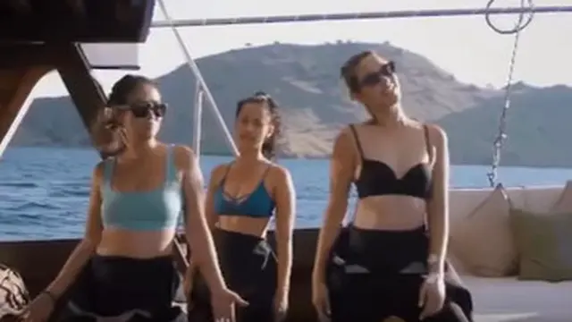 7 Inspirasi Outfit Liburan di Pantai ala Nia Ramadhani yang Liburan Bersama Keluarga di Labuan Bajo