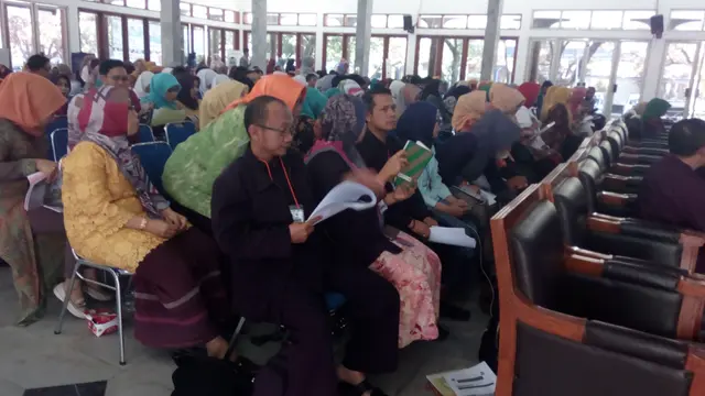 Ratusan ibu-ibu mengikuti seminar sehari stunting