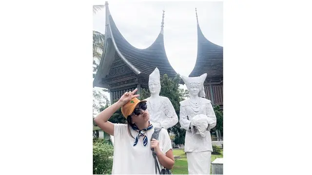 Vakum dari Dunia Entertain, Ini 7 Potret Terbaru Jennifer Arnelita