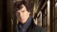 Benedict Cumberbatch yang bermain dalam series Sherlock tak akan pernah tergantikan oleh siapapun juga.

