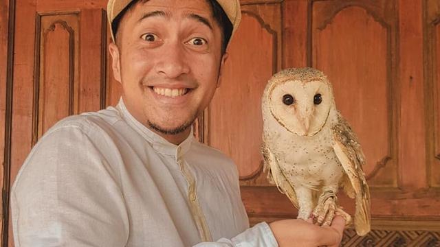Dikenal Sebagai Pecinta Hewan, Ini 6 Potret Irfan Hakim Dengan Binatang Peliharaannya