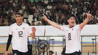Timnas Voli Indonesia meraih kemenangan 3-1 (25-18, 22-25, 25-22, 25-15) atas Vietnam pada laga lanjutan leg kedua SEA V League 2025 di GOR Internasional Velodrome Rawamangun, Jakarta Timur, Kamis (17/7/2025) dini hari WIB. (Bola.com/Abdul Aziz)
