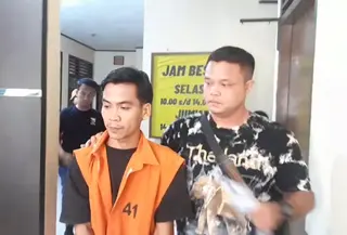 Tampang pelaku pembacokan pejabat desa di Lampung. (Istimewa)
